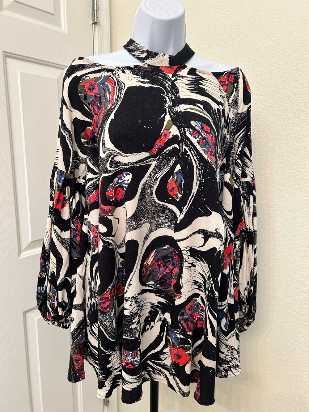 Free People Gemma Printed Mock Neck Tunic 🖤🌸 XS
